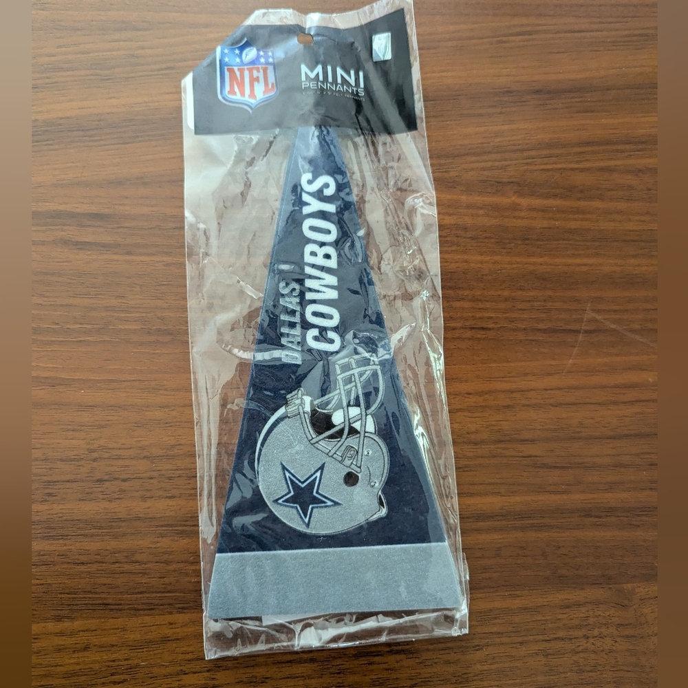 Dallas Cowboys Pennant Set Mini 8 Piece 4"x9" New